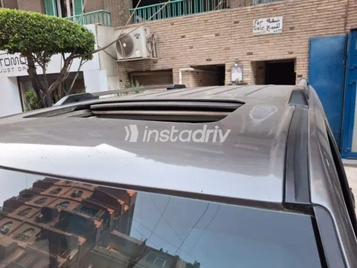 Jeep Cherokee 2009 Gold Used for Sale - 4