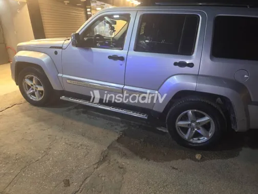 Jeep Cherokee 2013 White Used for Sale - 4