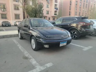نيسان صنى 2015 أسود مستعملة للبيع