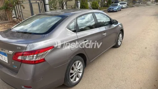 Nissan Sentra 2016 Gray Used for Sale - 2