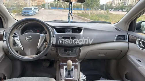 Nissan Sentra 2016 Gray Used for Sale - 4