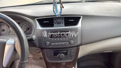 Nissan Sentra 2016 Gray Used for Sale - 5