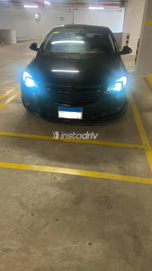 Opel Insignia 2017 Black Used for Sale - 1