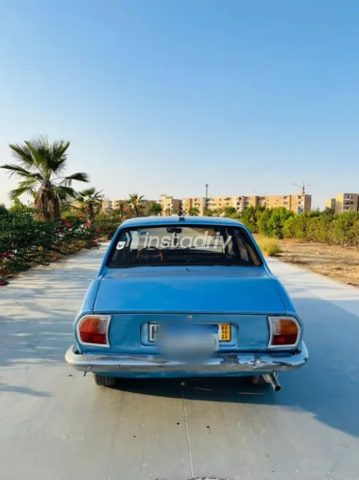 بيجو 504 1977 أزرق غامق مستعملة للبيع - 1