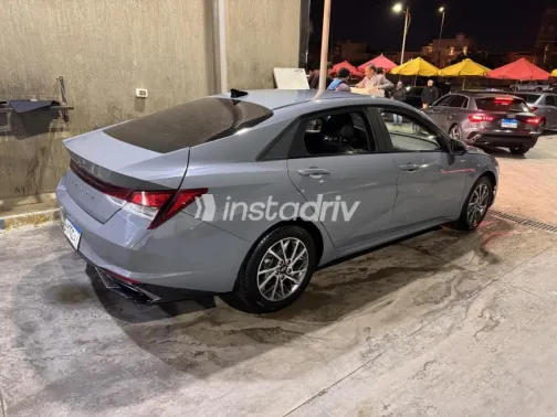 Hyundai Avante 2021 Dark Gray Used for Sale - 3