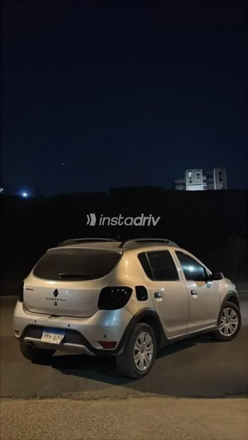 Renault Sandero Step Way 2018 White Used for Sale - 2
