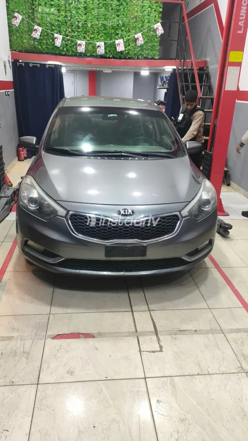 Kia Cerato 2015 Gray Used for Sale - 2
