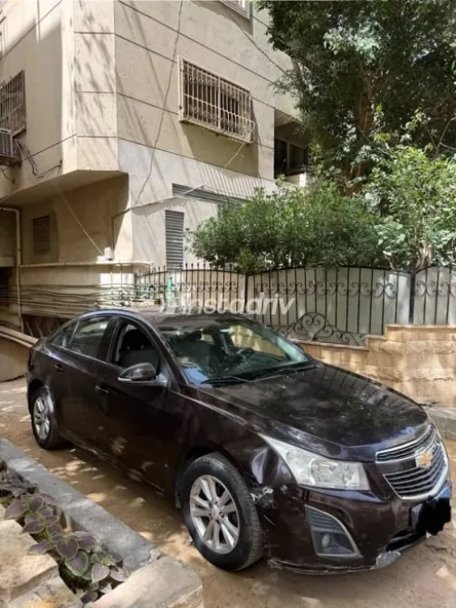 Chevrolet Cruze 2015 Burgundy Used for Sale - 1