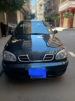 دايو لانوس 2001 أخضر مستعملة للبيع