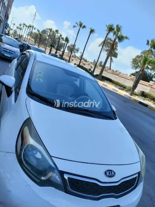 Kia Rio 2013 White Used for Sale - 1