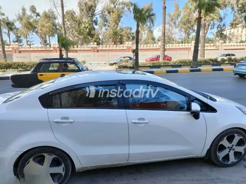 Kia Rio 2013 White Used for Sale - 4