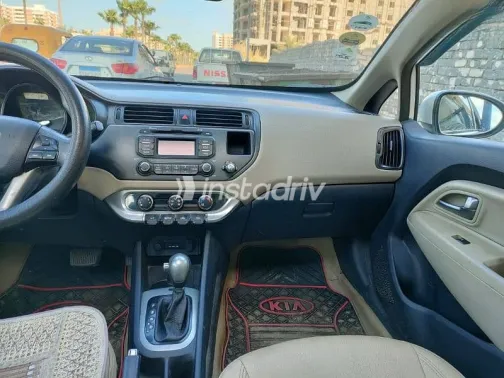 Kia Rio 2013 White Used for Sale - 9