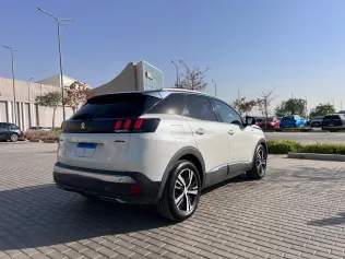 بيجو 3008 2019 أبيض مستعملة للبيع
