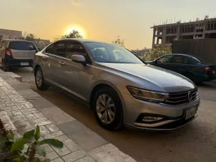 Volkswagen Passat 2021 Gray Used for Sale