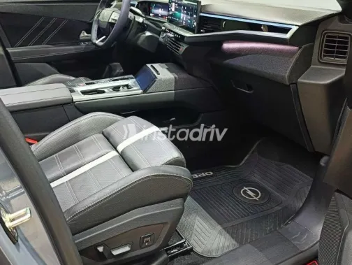 Opel Grandland 2026 Gray Used for Sale - 7