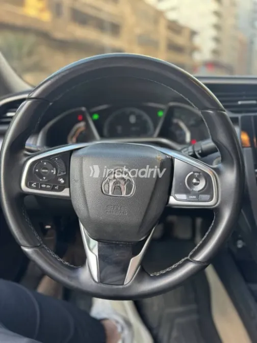 Honda Civic 2018 Gray Used for Sale - 8