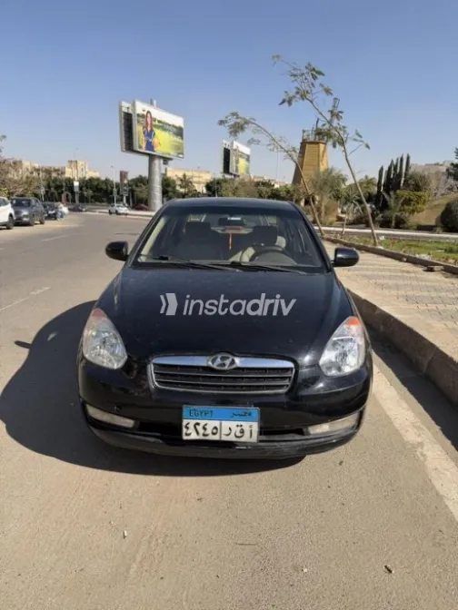 هيونداي اكسنت 2010 أسود مستعملة للبيع - 1