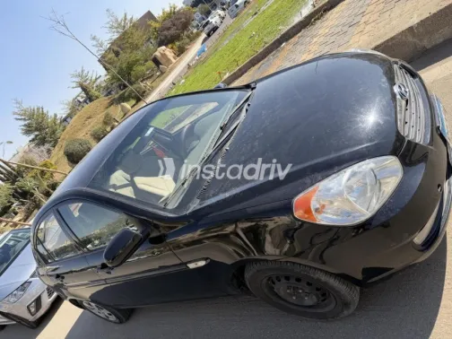 هيونداي اكسنت 2010 أسود مستعملة للبيع - 3