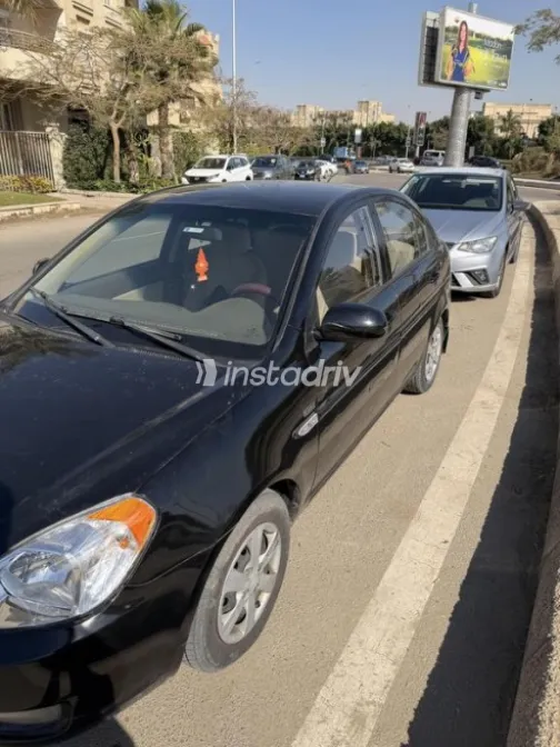هيونداي اكسنت 2010 أسود مستعملة للبيع - 7