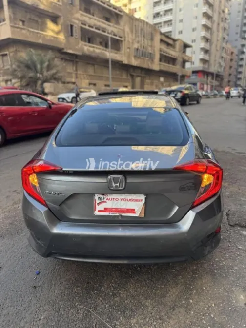 هوندا سيفك 2018 رمادي مستعملة للبيع - 6
