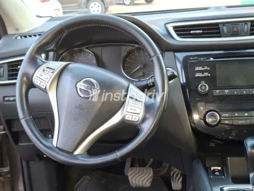 Nissan Qashqai 2018 Brown Used for Sale - 4