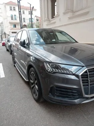 اودي Q7 2021 رمادي مستعملة للبيع