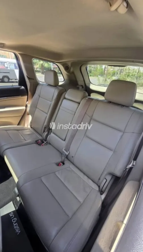 Jeep Grand Cherokee 2018 White Used for Sale - 9
