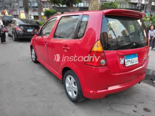 Daihatsu YRV 2003 Red Used for Sale - 1