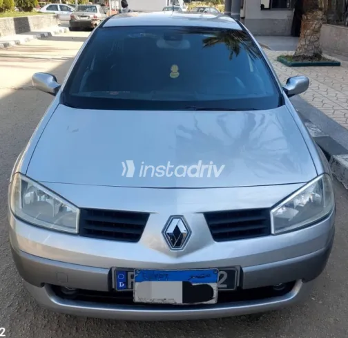 Renault Megane 2005 White Used for Sale - 1