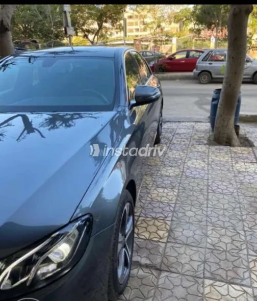 مرسيدس E 180 2019 رمادي مستعملة للبيع - 3