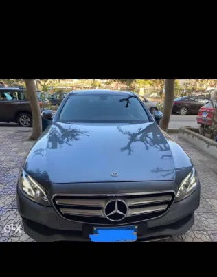 مرسيدس E 180 2019 رمادي مستعملة للبيع