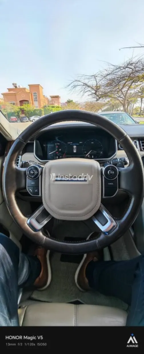 Land Rover Range Rover Vogue 2013 White Used for Sale - 2