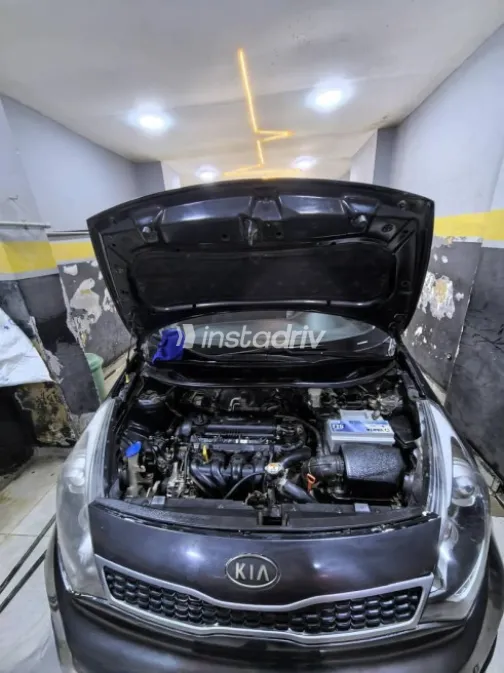 Kia Rio 2017 White Used for Sale - 1