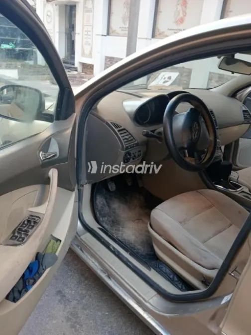 Speranza M11 2010 Gold Used for Sale - 2