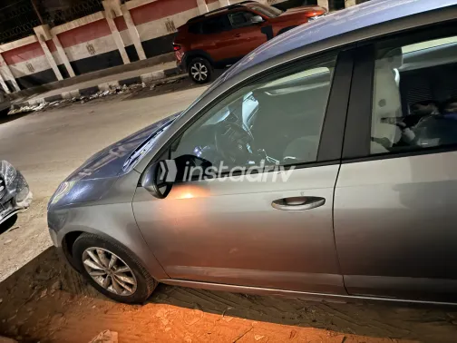سكودا اوكتافيا A7 2014 رمادي مستعملة للبيع - 9