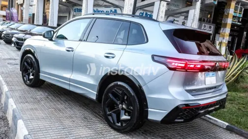 Volkswagen Tiguan 2025 Silver Used for Sale - 2
