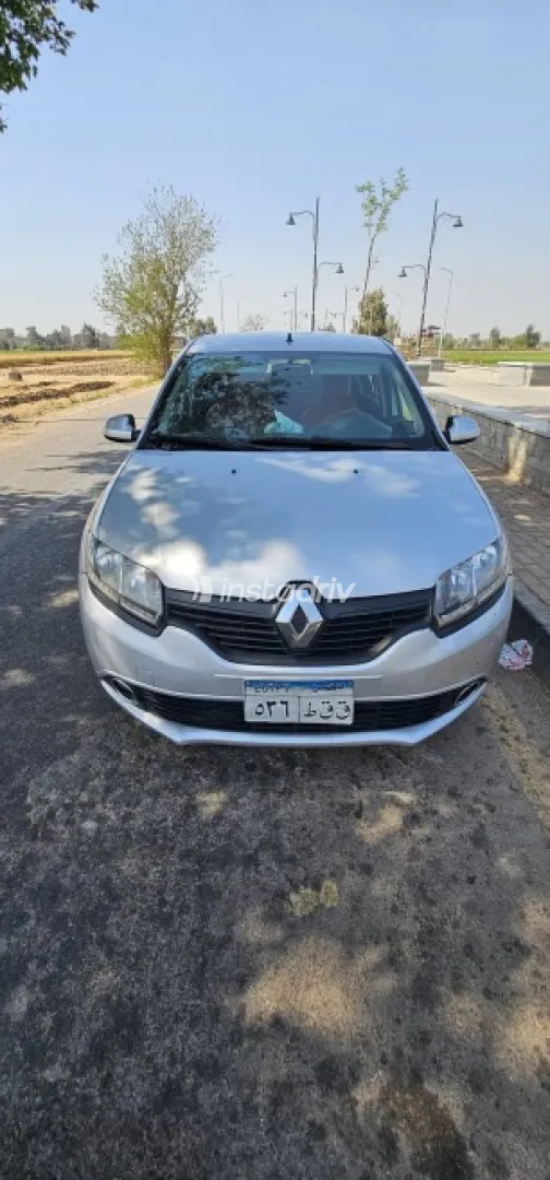 Renault Logan 2017 Silver Used for Sale - 2