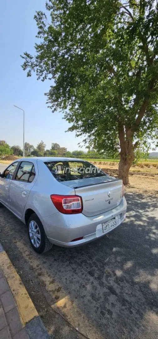 Renault Logan 2017 Silver Used for Sale - 4