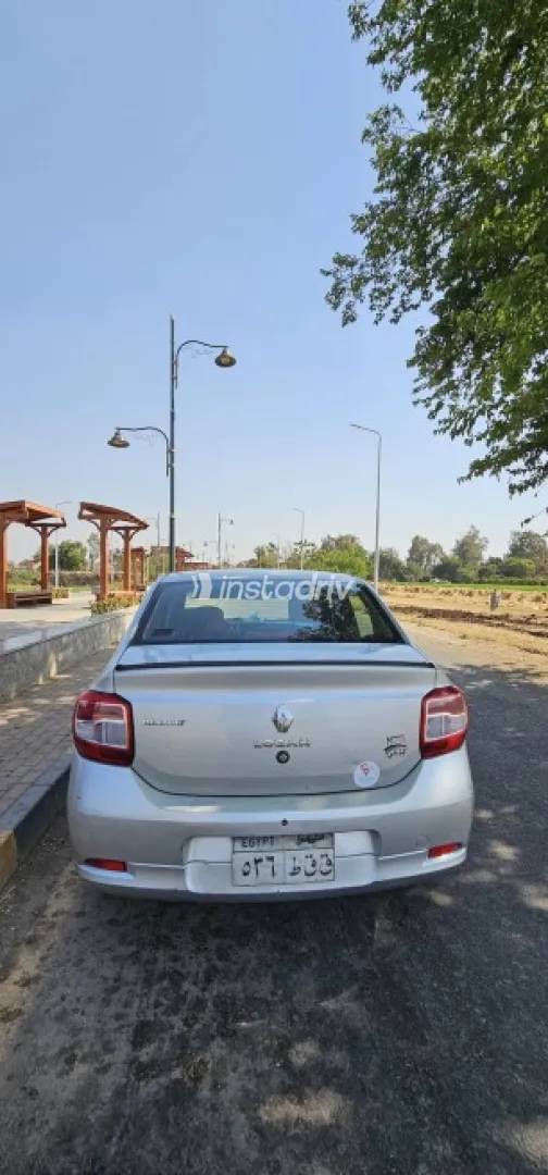 Renault Logan 2017 Silver Used for Sale - 5