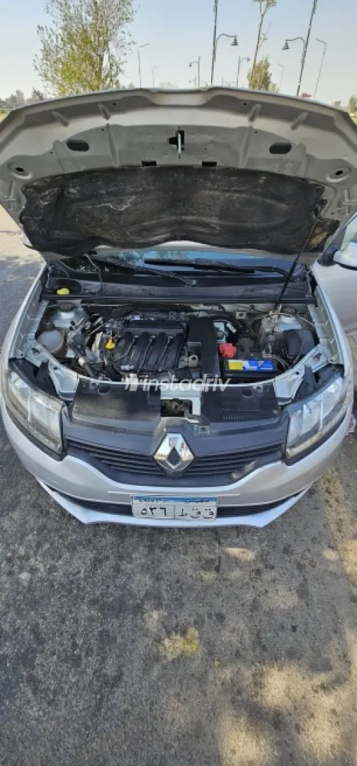 Renault Logan 2017 Silver Used for Sale - 9