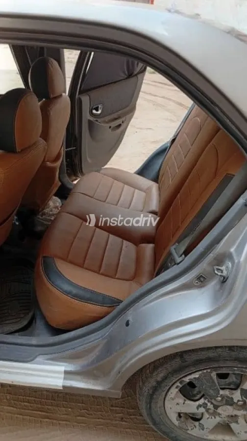 Hyundai Verna 2007 White Used for Sale - 3