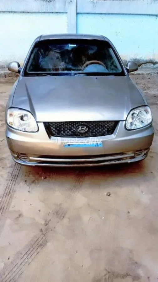 Hyundai Verna 2007 White Used for Sale - 4
