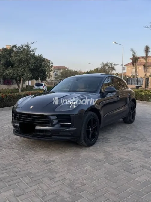 Porsche Macan 2019 Gray Used for Sale - 1