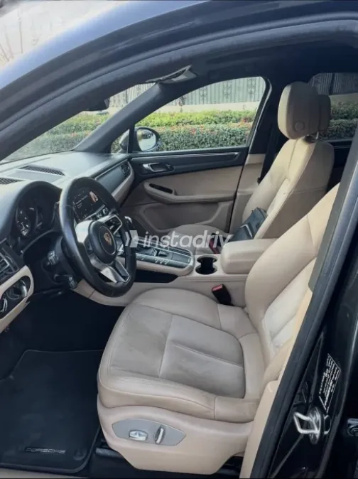 Porsche Macan 2019 Gray Used for Sale - 6