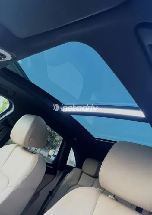 Porsche Macan 2019 Gray Used for Sale - 9