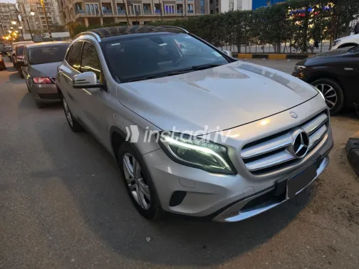 Mercedes GLA 200 2017 Silver Used for Sale - 8