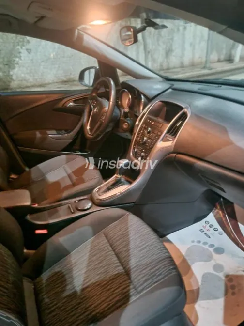 Opel Astra 2019 Green Used for Sale - 3