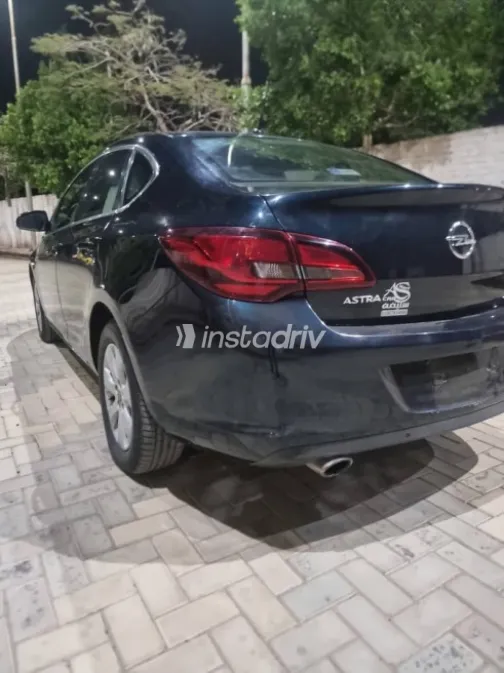 Opel Astra 2019 Green Used for Sale - 4