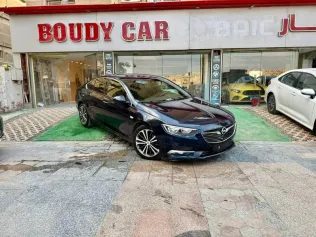 اوبل أنسيجنيا 2020 أسود مستعملة للبيع