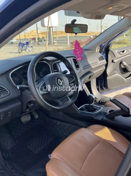 رينو ميجان 2021 أبيض مستعملة للبيع - 5